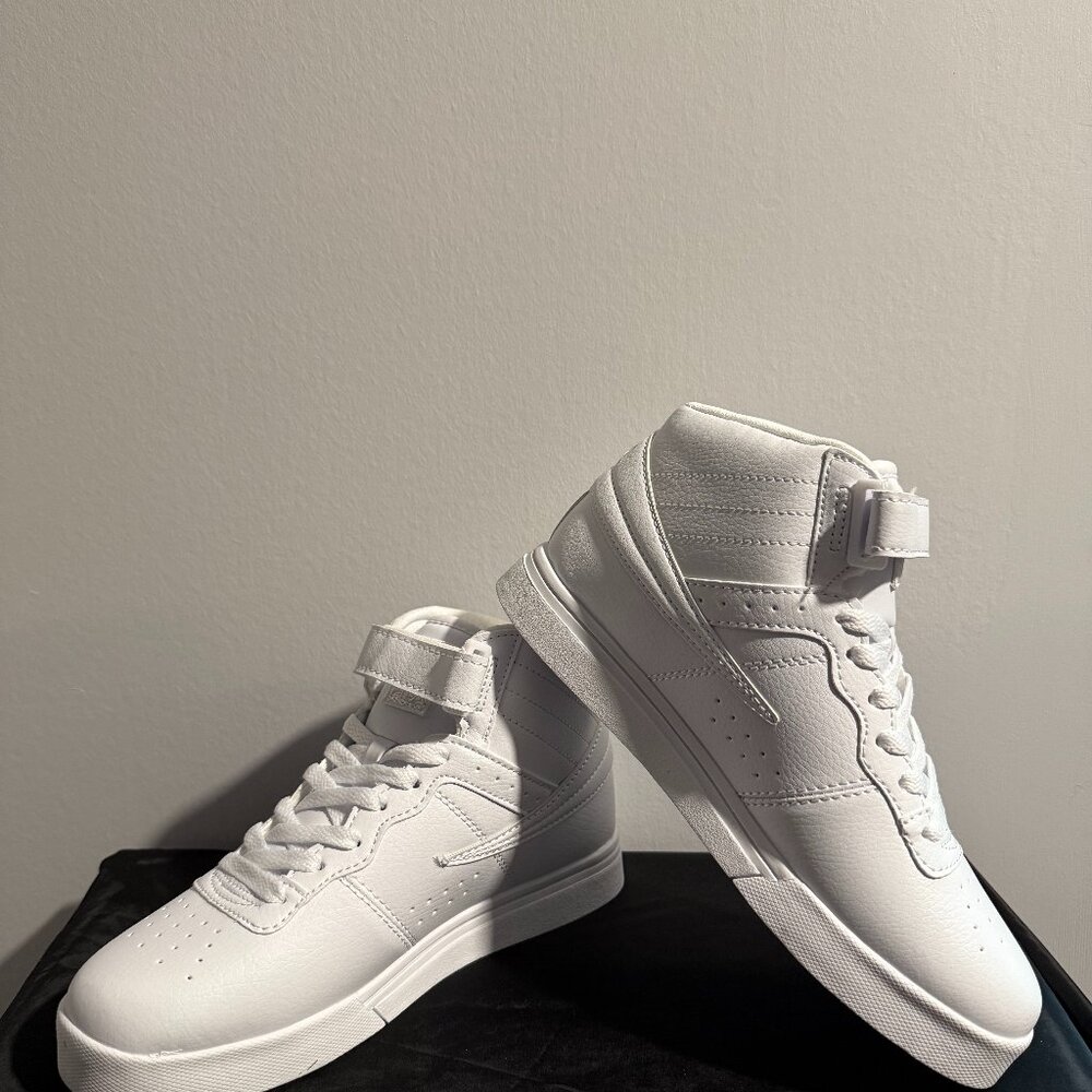 Fila Vulc 13 All White Shoe Women's 6.5 Brand New in Box